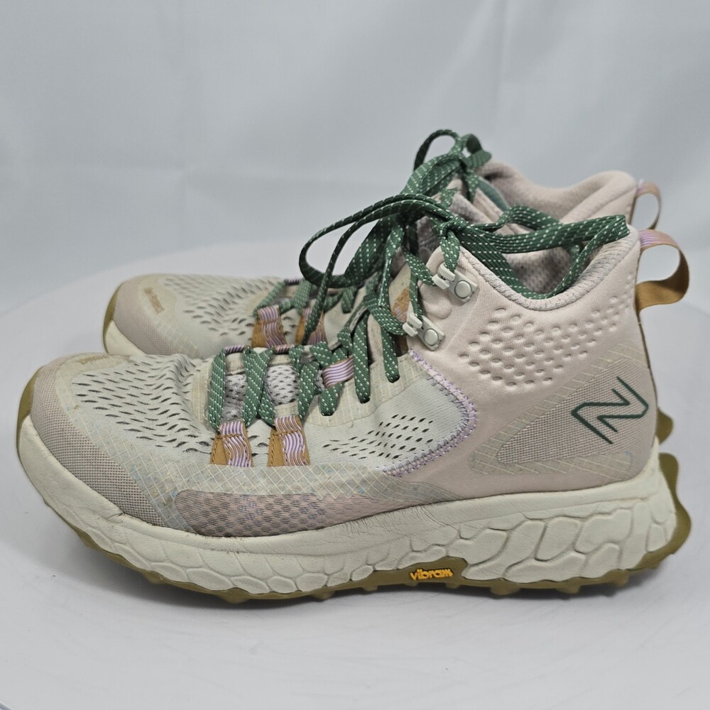 New Balance Women 9.5 Fresh Foam X Hierro Mid Hiking Trail Timberwolf/Clay Boots